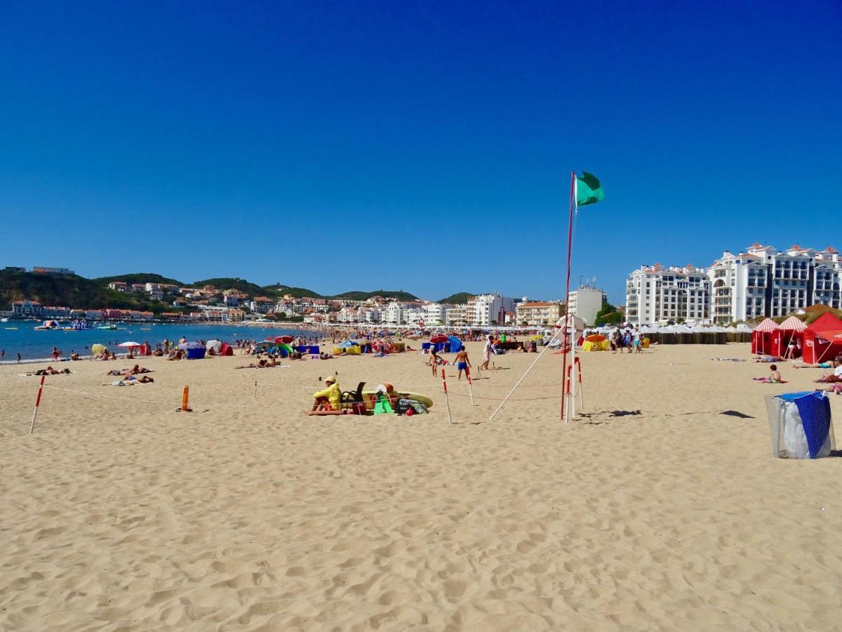 Pebble - 1 Bedroom Apartment Sleeps 5 With Pool & Tennis Court Sao Martinho do Porto Exterior photo