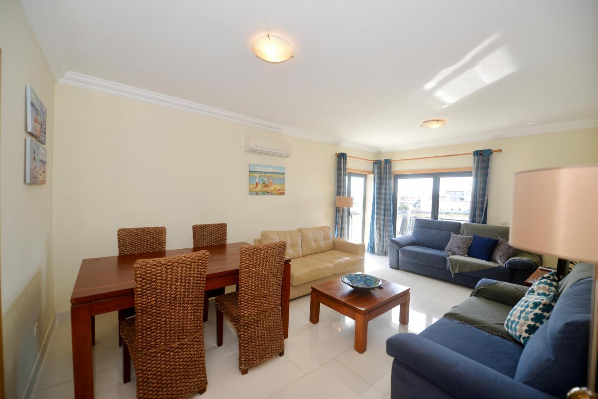 Pebble - 1 Bedroom Apartment Sleeps 5 With Pool & Tennis Court Sao Martinho do Porto Exterior photo